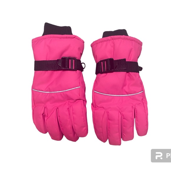 Other - NWOT Winter Gloves